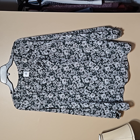 Cabi Floral Pheasant Boho Top - Picture 4 of 9
